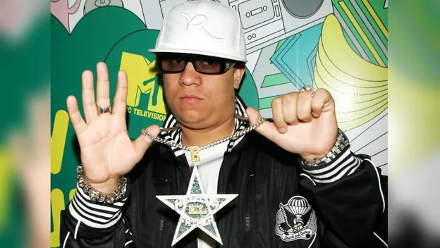 El reguetonero Héctor El Father anuncia su regreso a la escena musical tras prolongada ausencia