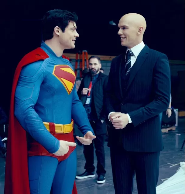 Nicholas Hoult es el actor mejor pagado de Superman 2025. Fuente: YouTube