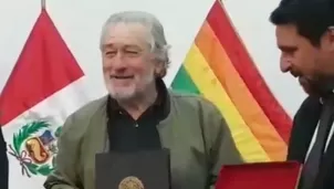 Robert de Niro recibió las llaves de la ciudad de Cusco y celebró con un chullo