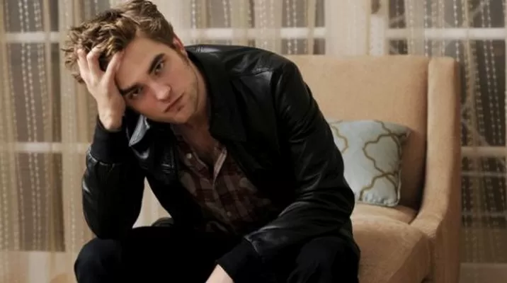 Robert Pattinson aclaró que no tuvo escena sexual con un perro Robert Pattinson aclaró que no tuvo escena sexual con un perro