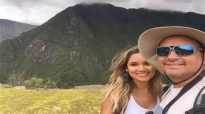 Robeto Martínez y su nueva pareja. Foto: Instagram Robeto Martínez y su nueva pareja. Foto: Instagram