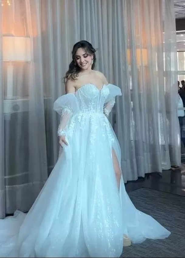 Rosángela Espinoza sorprende al lucirse vestida de novia / Instagram