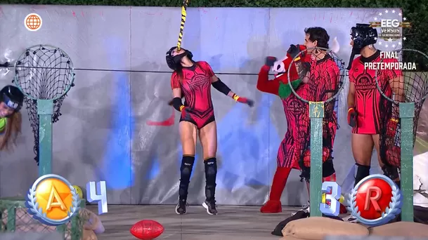 Rosángela tocó la campana con los dientes y Renzo se burló. Fuente: AméricaTV