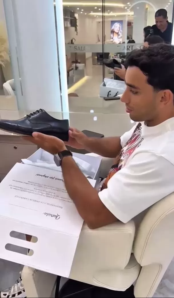 Said Palao aprobó zapatos que su hermana diseñó para su boda. Fuente: Instagram