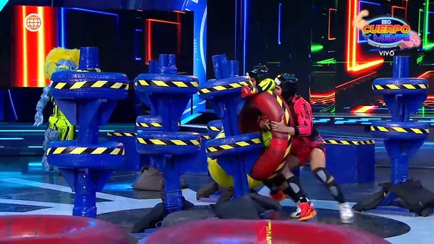 Said Palao y Leandro tuvieron fuerte pelea cuerpo a cuerpo. Fuente: AméricaTV Said Palao y Leandro tuvieron fuerte pelea cuerpo a cuerpo. Fuente: AméricaTV