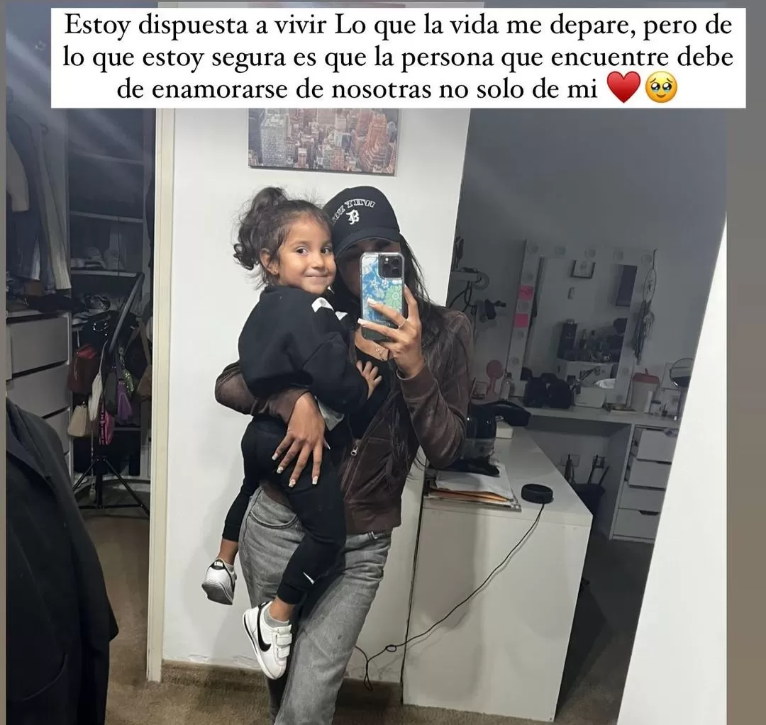 Sobre su futuro sentimental advirtió que quien se enamore de ella debe hacerlo también de su hija/ Foto: IG Samahara Lobatón 