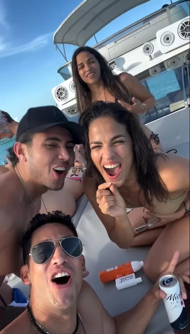 Santiago Suárez,Raysa y Sirena Ortiz en el mismo evento en Cancún, México/Foto: Instagram