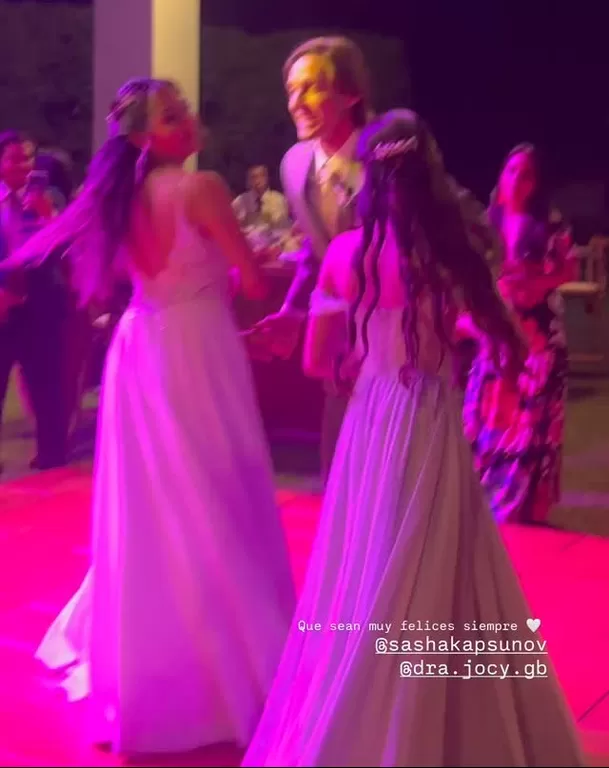 Sasha Kapsunov contrajo matrimonio civil con Jocelyne Galarreta tras 14 años de relación. Foto: Instagram