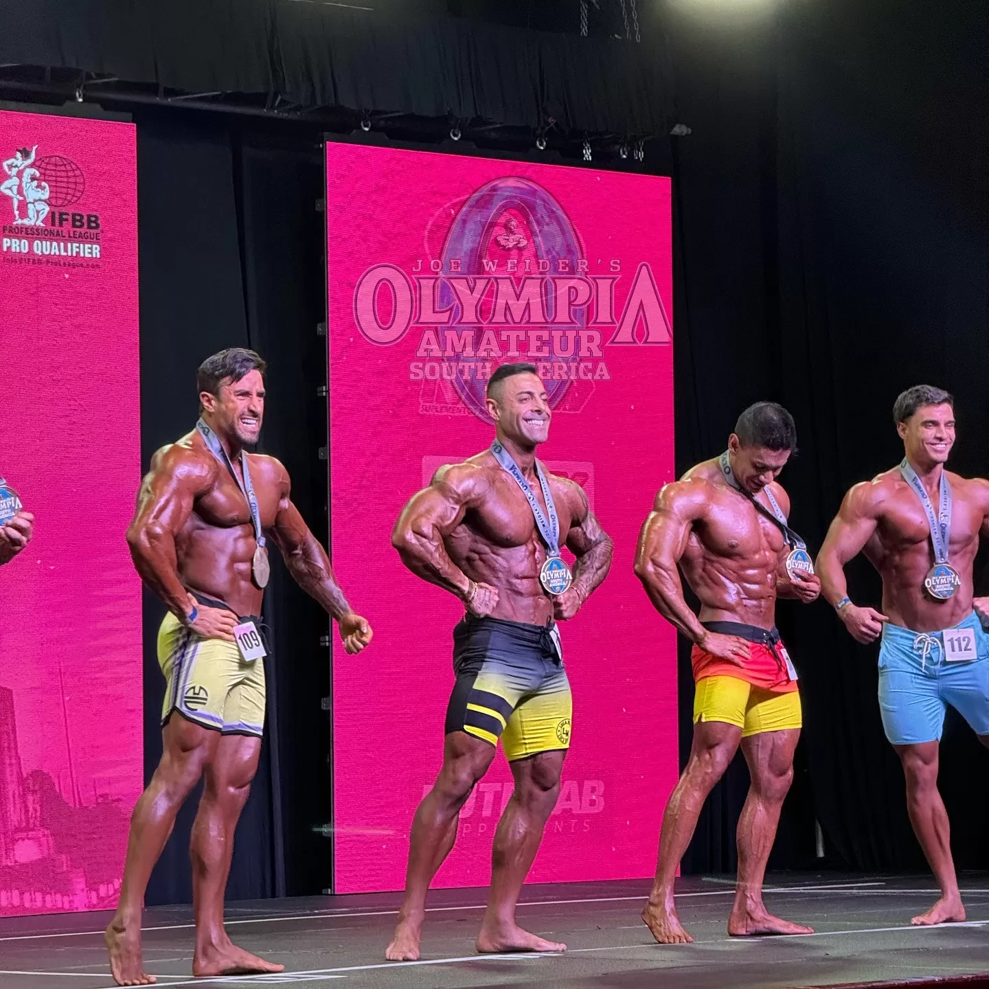 Sebastián Lizarzaburu obtuvo la medalla de bronce en el concurso de físicoculturismo 'Mr Olympia'/Foto: Instagram