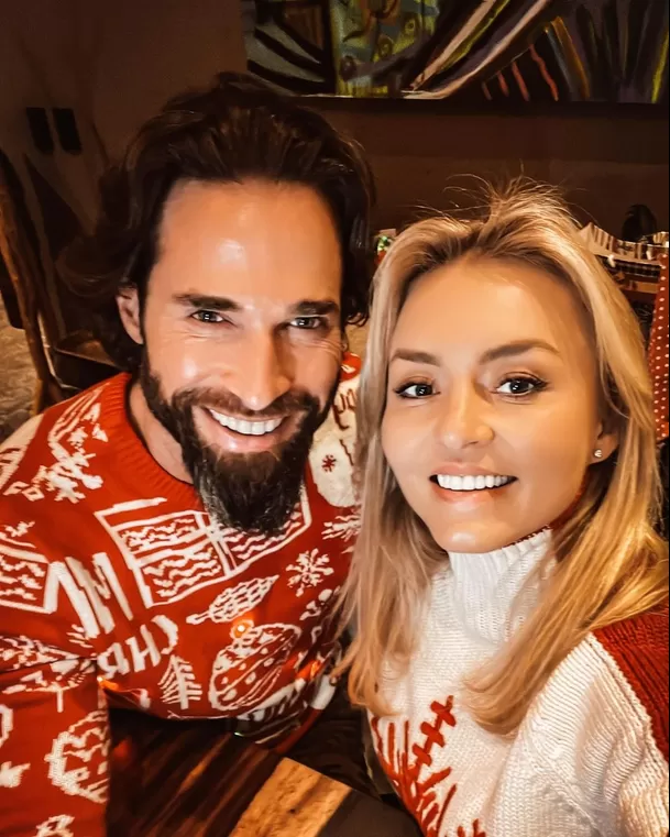 Angelique Boyer defendió su postura de no vivir con Sebastián Rulli. Fuente: Instagram