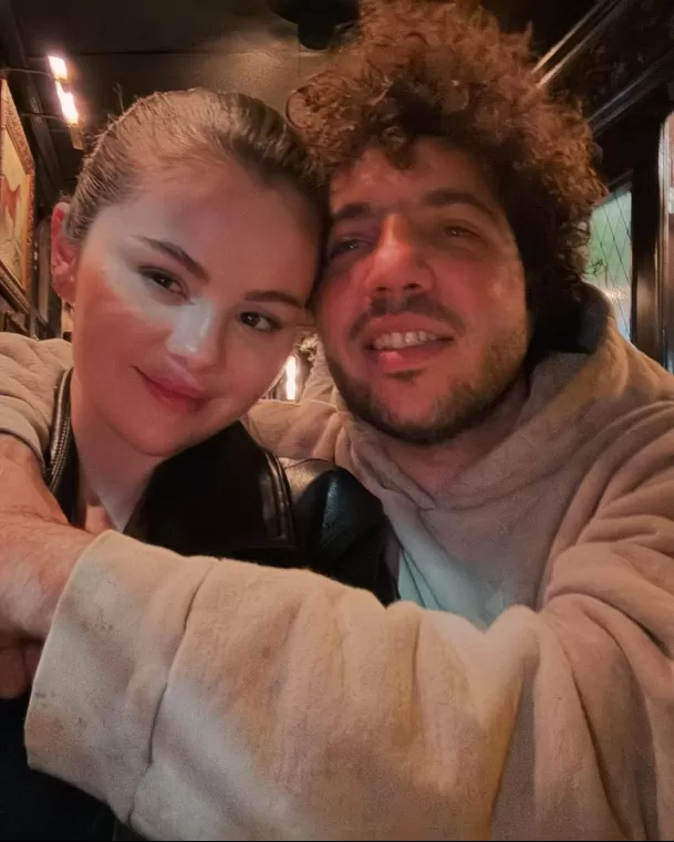 Selena Gómez y Benny Blanco comenzaron a salir en julio del 2023 / Instagram