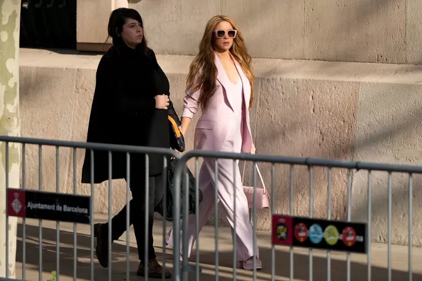 Shakira se presentó este lunes ante un tribunal de Barcelona / AFP Shakira se presentó este lunes ante un tribunal de Barcelona / AFP