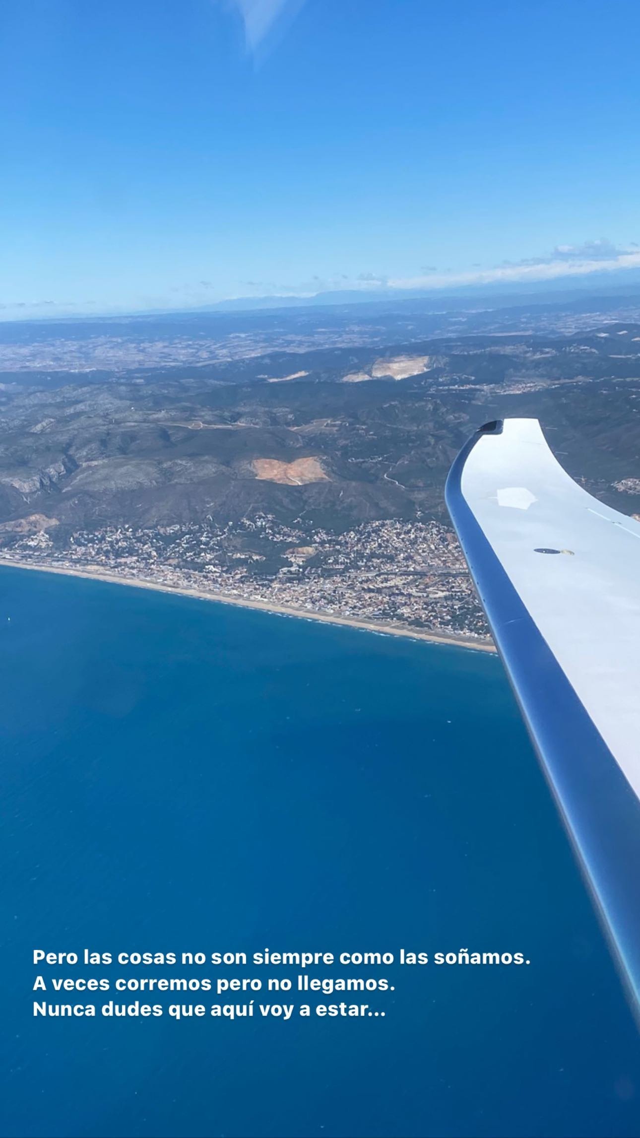 Shakira dejó España con sus hijos en avión privado hacia Miami con este fuerte mensaje