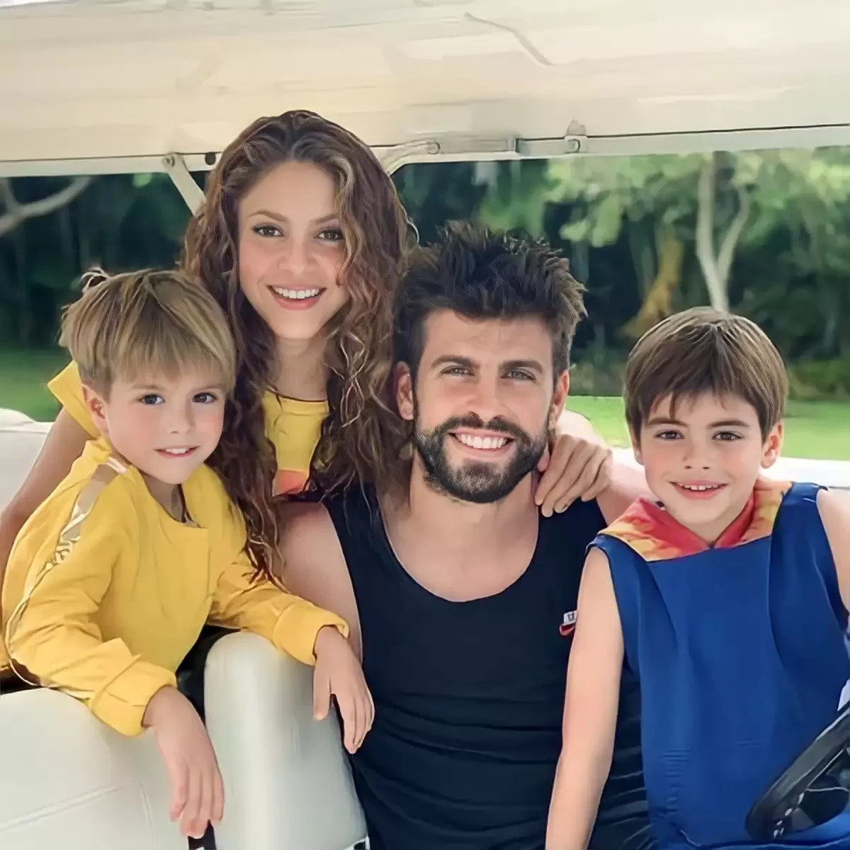 Shakira, Gerard Piqué y sus hijos. Fuente: Instagram