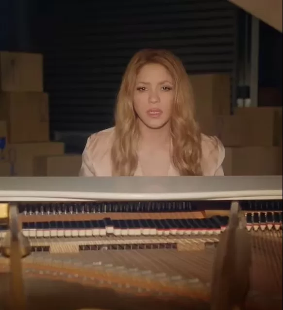 Shakira estrenó el videoclip de Acróstico con Milan y Sasha como protagonistas