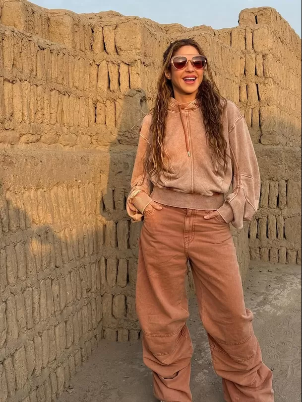 Shakira visitó un centro arqueólogico en Lima / Instagram Shakira visitó un centro arqueólogico en Lima / Instagram