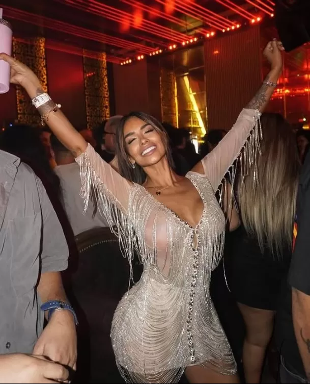 La exchica reality reveló que tuvo que ser intervenida de emergencia luego de presentar molestias y dolores asociados a una complicación con una de sus prótesis mamarias Video: Instagram @shirleyarica27 La exchica reality reveló que tuvo que ser intervenida de emergencia luego de presentar molestias y dolores asociados a una complicación con una de sus prótesis mamarias Video: Instagram @shirleyarica27