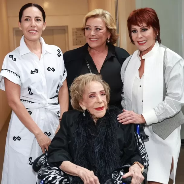 Silvia Pinal y sus hijas Sylvia Pasquel, Alejandra Guzmán y su sobrina Stephanie Salas/Foto: Quién