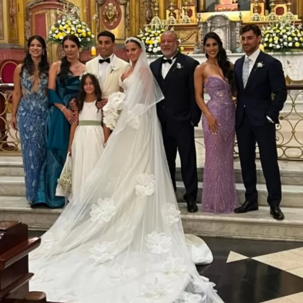 Steve Palao junto a sus hijos en la boda de Said Palao. Fuente: Instagram Steve Palao junto a sus hijos en la boda de Said Palao. Fuente: Instagram