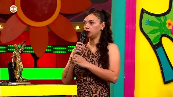 Durante su intervención, la artista también destacó que su trayectoria en la música ha estado marcada por la prudencia y el profesionalismo. Foto: América TV