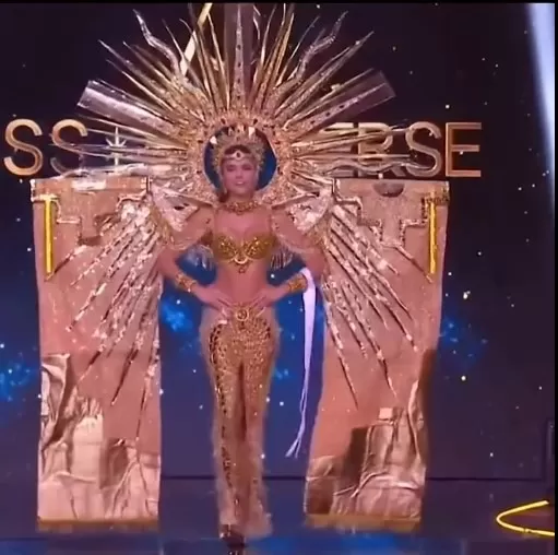 Traje típico de Tatiana Calmell fue un homanaje al Dios Sol, diseñado por Beto PInedo/Foto: Miss Universe 2024