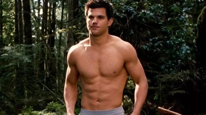 Taylor Lautner reveló que pagó un alto precio para ser musculoso en ‘Crepúsculo’ Taylor Lautner reveló que pagó un alto precio para ser musculoso en ‘Crepúsculo’