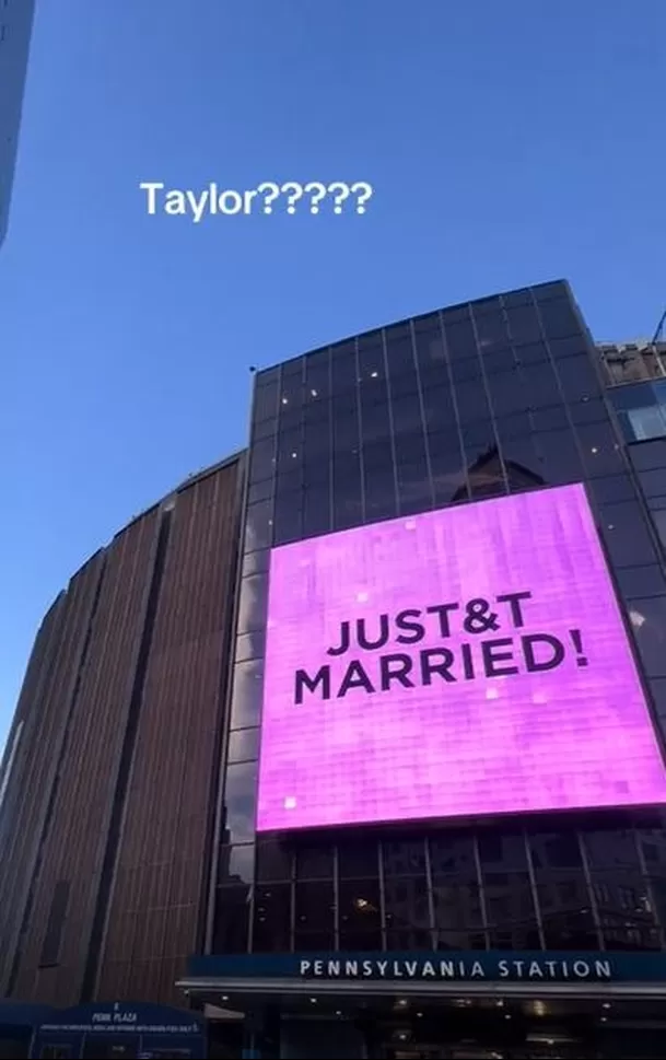 La pantalla en el interior del Madison Square Garden anunció que Taylor Swift y Travis Kelce ya estaban casados / TikTok: @_daya.md
