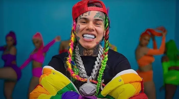 Tekashi enfrenta millonaria demanda contra stripper. Fuente: Instagram