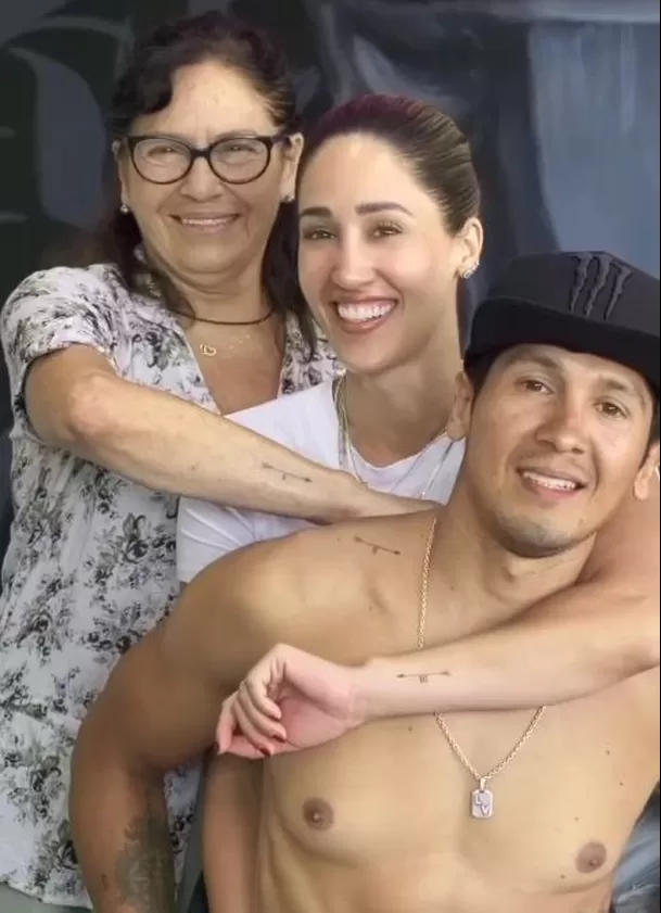 Tepha Loza reveló que tratamiento para el cáncer hizo estragos en la salud de su mamá. Foto: Instagram