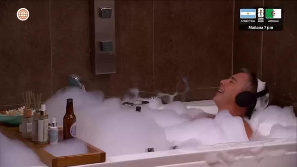 Tito se adueñó del jacuzzi de Francesca Maldini / AméricaTV Tito se adueñó del jacuzzi de Francesca Maldini / AméricaTV