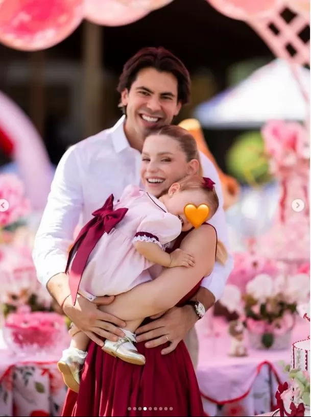La nutricionista brasileña y el empresario Gabriel Ferreira tiraron la casa por la ventana para festejar el primer año de su pequeña Elisa. Foto: IG @lealthaisa