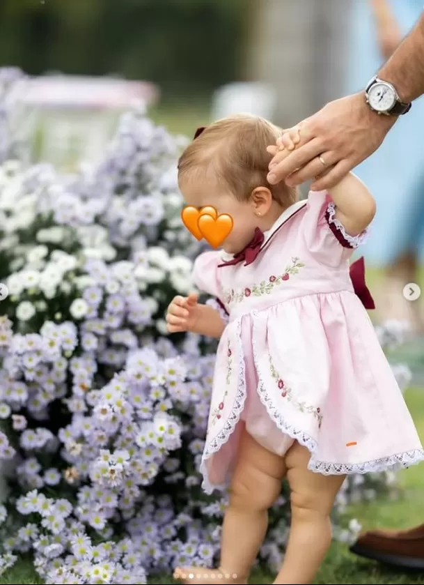 La nutricionista brasileña y el empresario Gabriel Ferreira tiraron la casa por la ventana para festejar el primer año de su pequeña Elisa. Foto: IG @lealthaisa