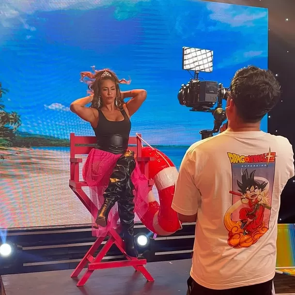 Tilsa Lozano es la protagonista del videoclip de 'Escuchamos, no juzgamos' / Instagram