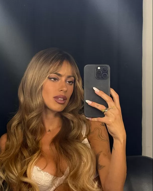 Tini Stoessel aclara que no haría colaboración con Ángela Aguilar. Fuente: Instagram