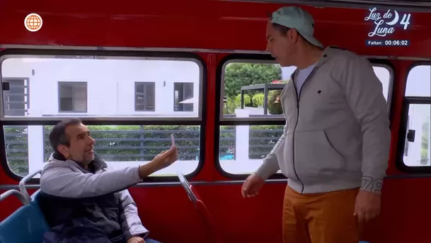 Diego intentó engañar a Tito para no pagar pasaje. Fuente: AméricaTV