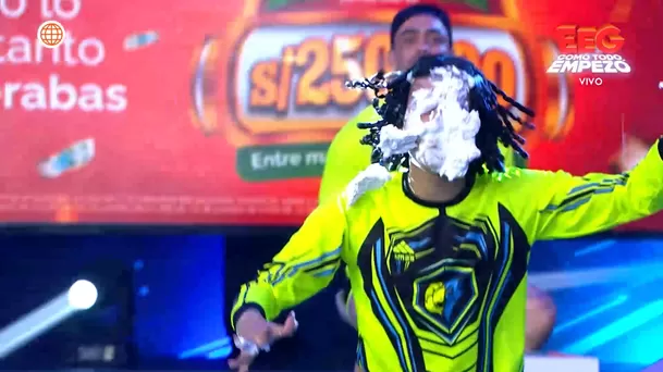 Valentino recibió terrible tortazo de Gerardo Pe. Fuente: AméricaTV