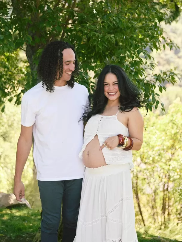 Vanessa Hudgens anunció así su segundo embarazo / Instagram