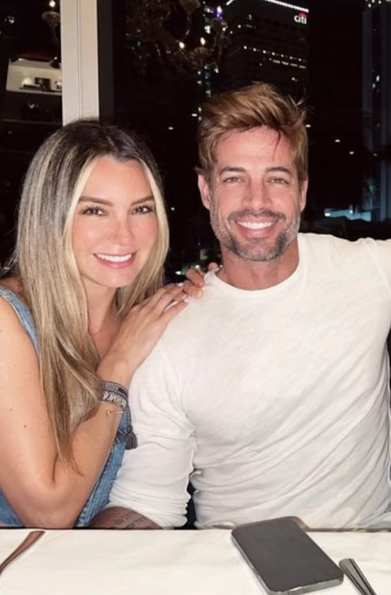 Elizabeth Gutiérrez y William Levy junto en marzo 2023. Fuente: Instagram