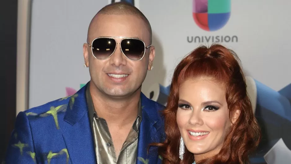 Wisin y su esposa. Foto: AFP