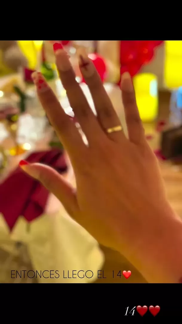 Xiomy Kanashiro muestra el anillo que le regaló Jefferson Farfán como símbolo de su amor / Instagram