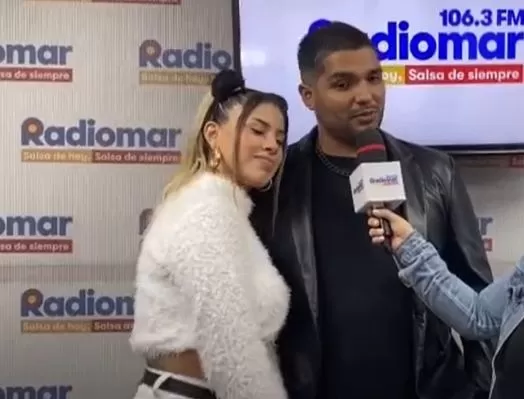 Yahaira Plasencia y Jair Mendoza se lucieron muy enamorados / Radiomar