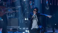 YouTube: Beto Cuevas sufrió una terrible caída en pleno concierto