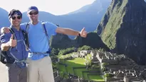 Zac Efron y su papá en Machu Picchu. Foto: Facebook