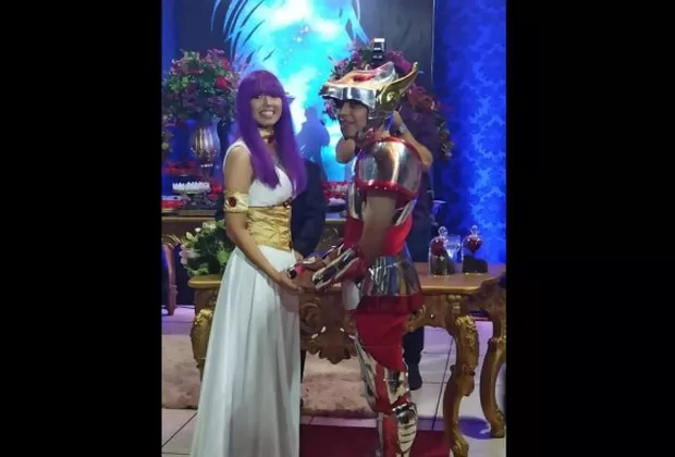 Facebook: Pareja se casa al estilo de ‘Los Caballeros del Zodiaco’ y se vuelve viral