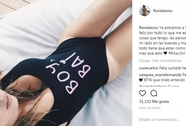 Flavia Laos festejó así sus 20 años