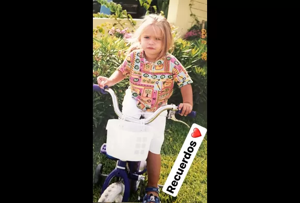 Flavia Laos recordó su infancia con esta tierna foto en Instagram