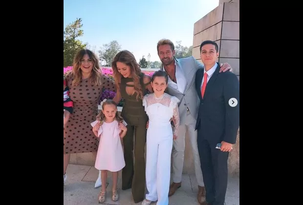 Gabriel Soto y Geraldine Bazán se reencontraron tras primera comunión de su hija
