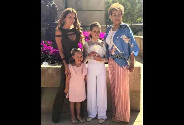 Gabriel Soto y Geraldine Bazán se reencontraron tras primera comunión de su hija