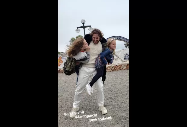 Geraldine Bazán visita Lima con sus hijas