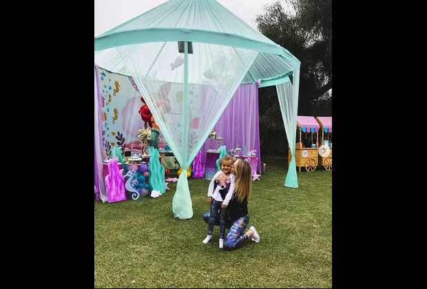 Gino Pesaressi y Mariana Vértiz se juntaron por cumpleaños de su hija